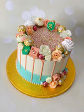 Load image into Gallery viewer, Bespoke cakes