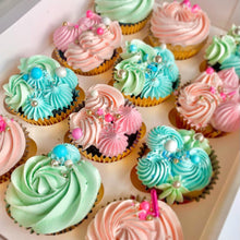 Load image into Gallery viewer, Box of 12 Cupcakes