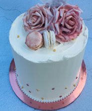Load image into Gallery viewer, Bespoke cakes