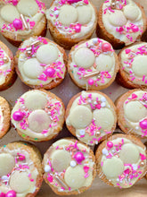 Load image into Gallery viewer, Funfetti Deep Dish Cookie