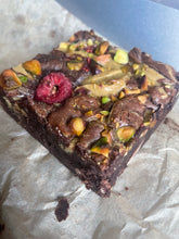 Load image into Gallery viewer, Raspberry and pistachio brownie