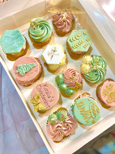 Load image into Gallery viewer, Box of 12 Cupcakes