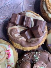 Load image into Gallery viewer, Kinder deep dish cookie