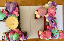Load image into Gallery viewer, Bespoke cakes