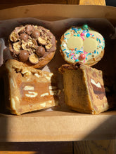 Load image into Gallery viewer, Cookie pie treatbox