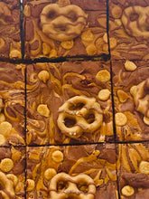 Load image into Gallery viewer, Reese's Peanut Butter Brownie